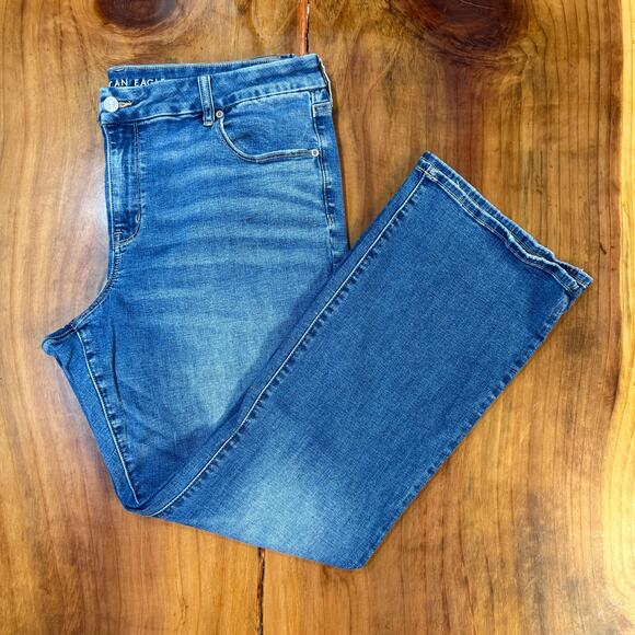 American Eagle Outfitters Curvy High-Rise Skinny Kick Jeans - Picture 1 of 8